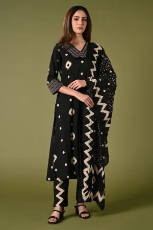 Diamond printed black daily wear cotton straight kurti set with pant and printed dupatta.