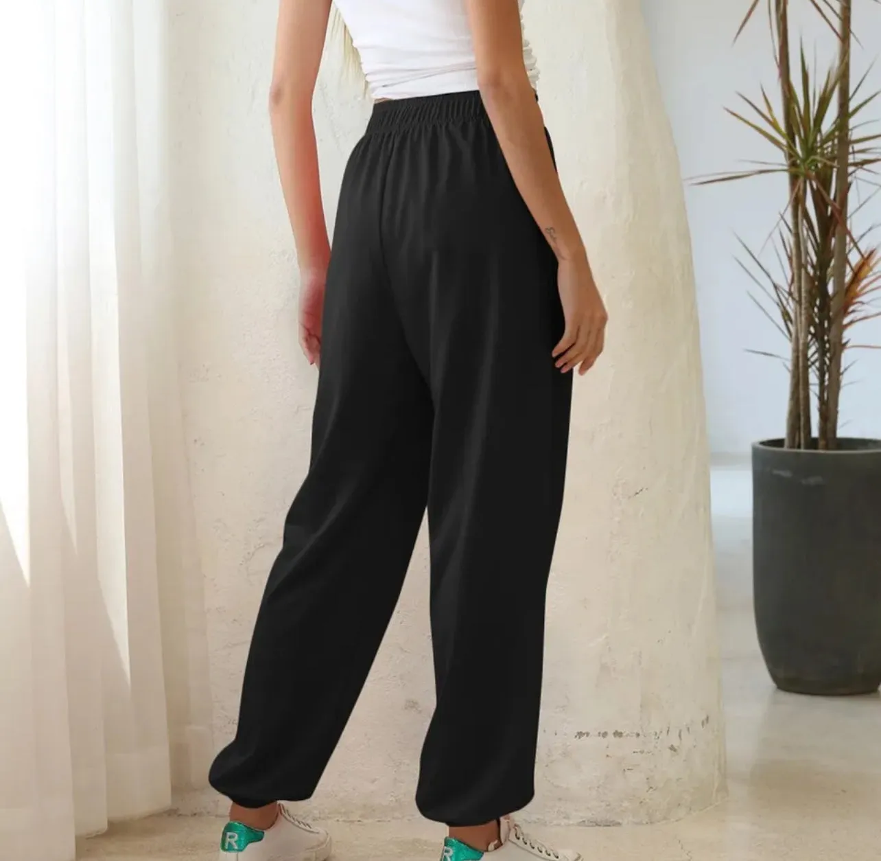 Elastic yoga joggers