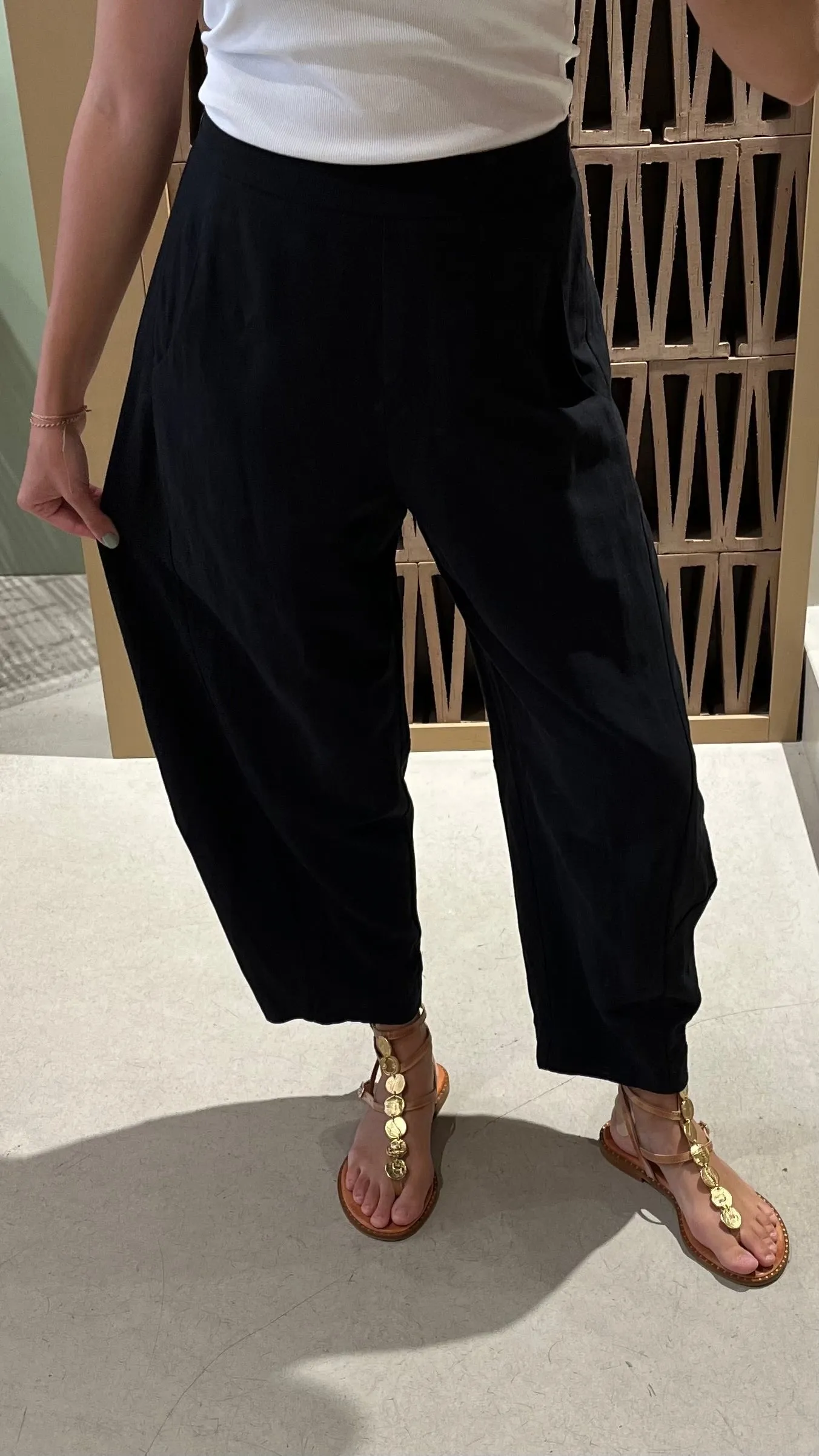 OVERSIZED CROPPED HIGHWAIST PANTS BLACK