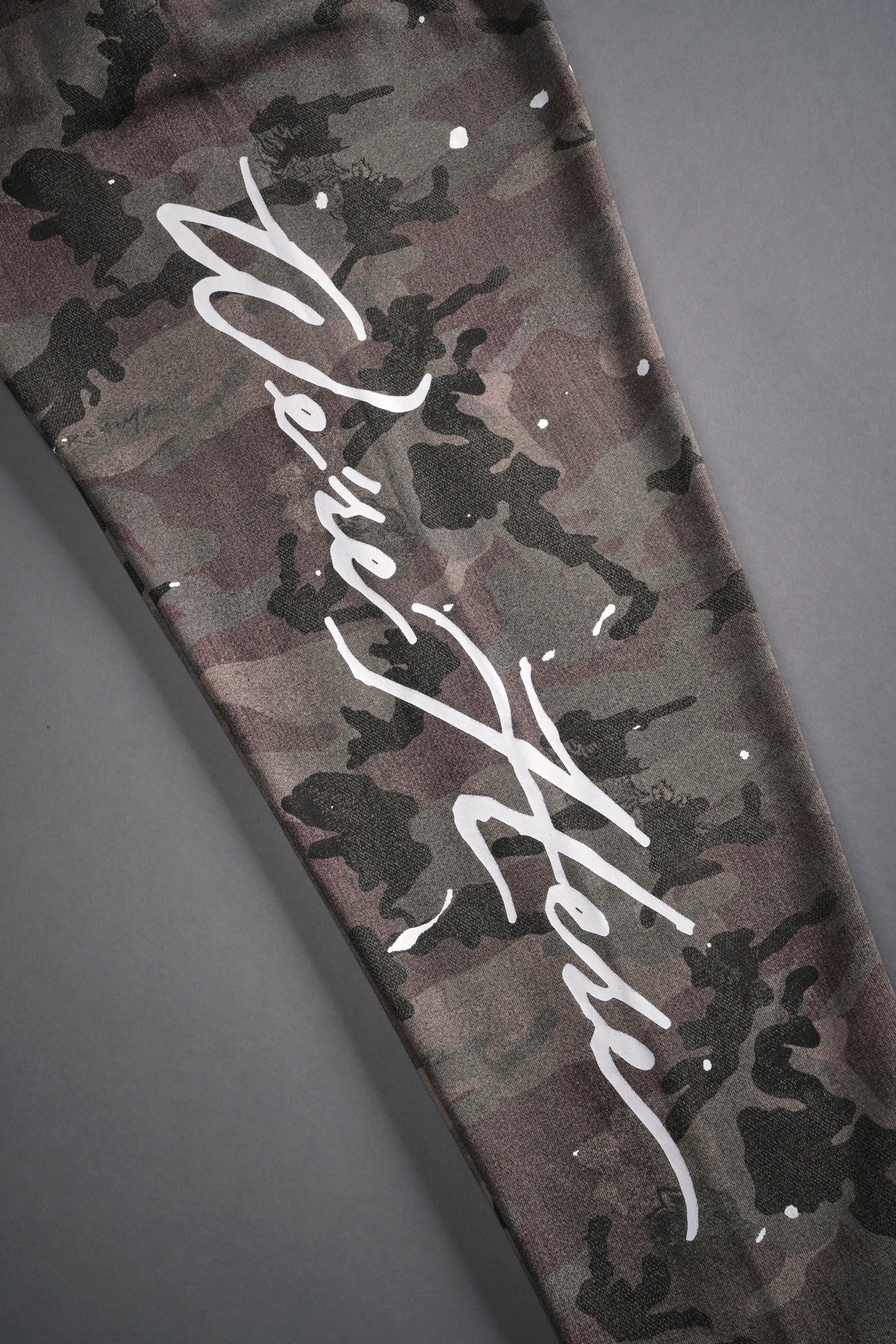 Roses While We're Here She Kumite Sweat Pants in Blooming Woodland Camo