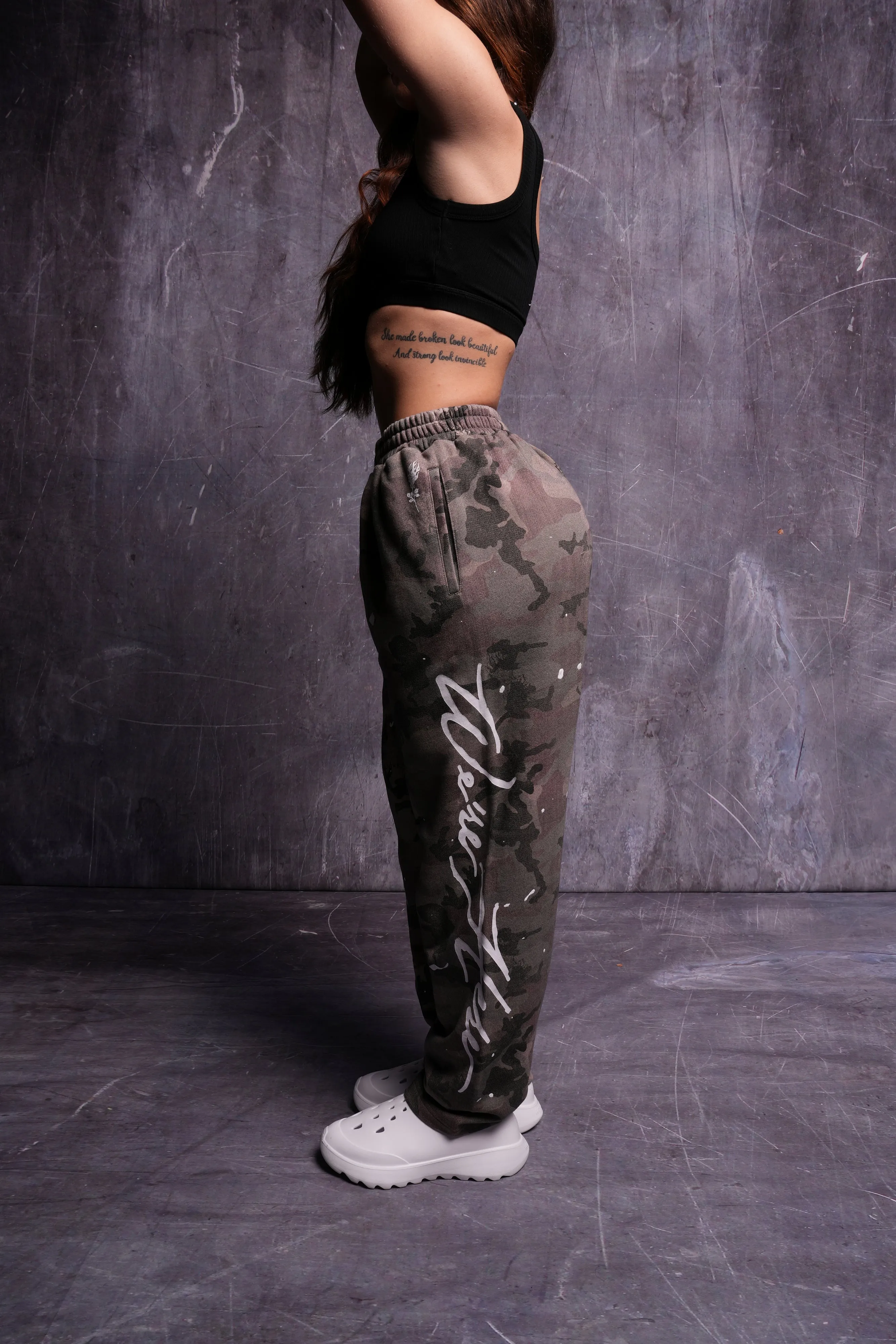 Roses While We're Here She Kumite Sweat Pants in Blooming Woodland Camo